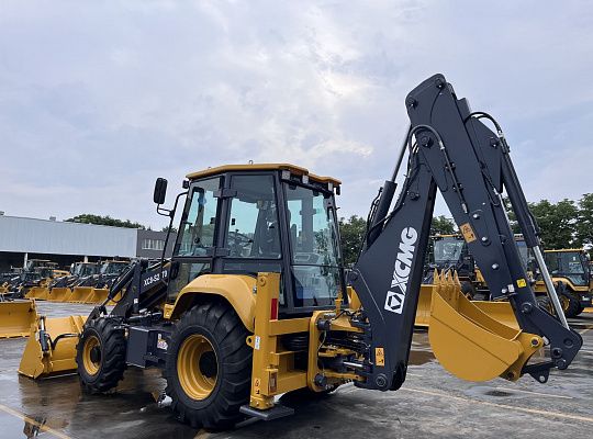 Экскаватор-погрузчик XCMG XC8-S2570